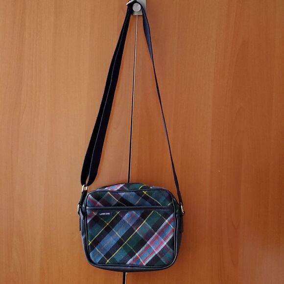 Lands End Navy Textured Crossbody Bag - Picture 3 of 5